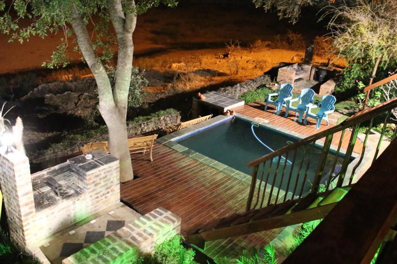 Hotel Hennie's Rest Malalane Exterior foto
